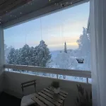 Your Lapland Adventure Base דירה *